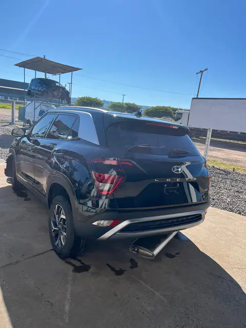 Hyundai Creta 2024 no pátio da Demolidora Santo Antônio